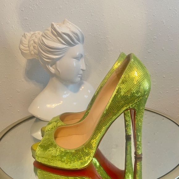 Christian Louboutin Very Prive Pailette Sequin heels - Picture 2 of 6